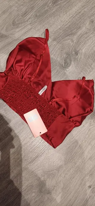 Top fiesta satén rojo