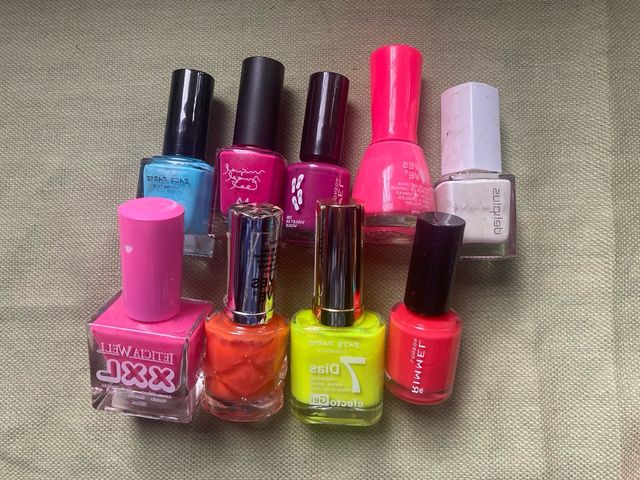 Lote 4 di 9 smalti per unghie vari colori