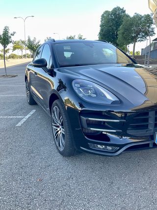 Porsche Macan Turbo