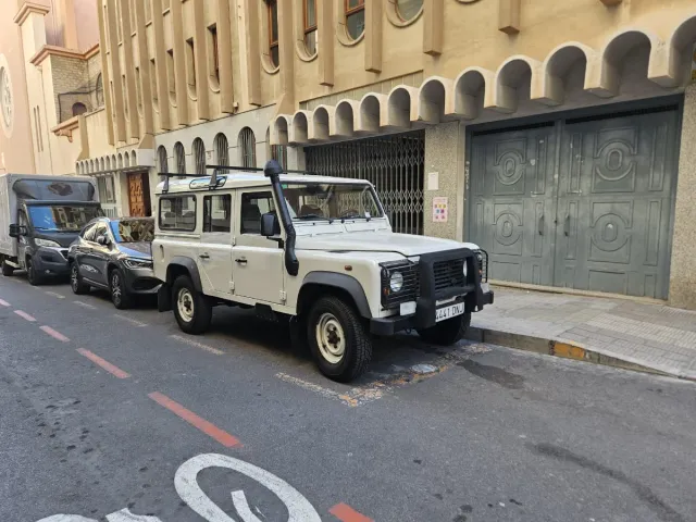 Land Rover Defender 2005