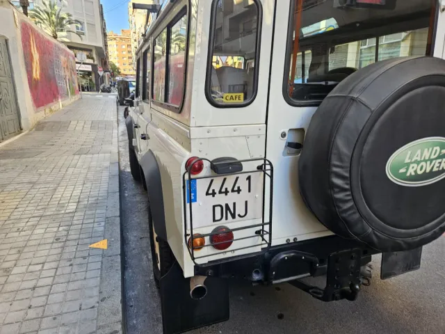 Land Rover Defender 2005