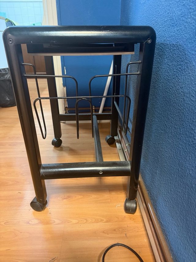 Mesa auxiliar oficina ruedas