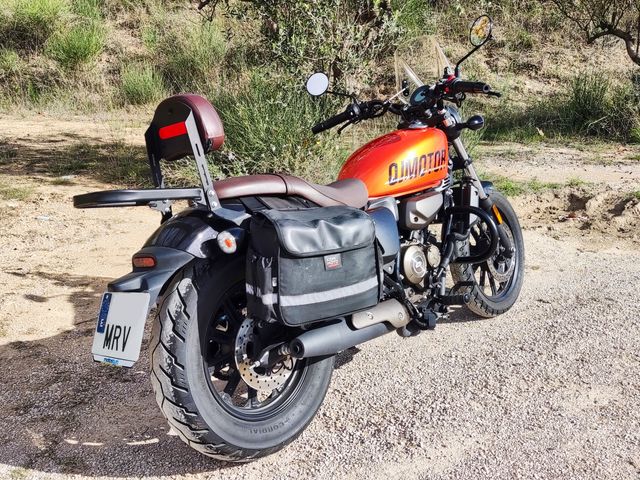 QJMotor SRV 125 2024 Naranja