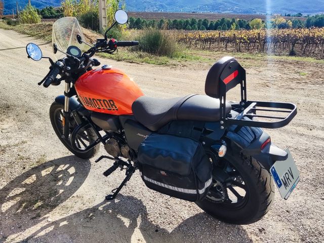 QJMotor SRV 125 2024 Naranja