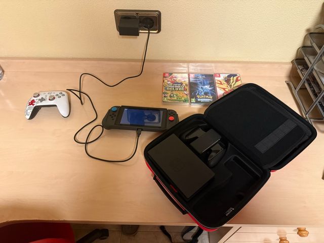Nintendo Switch Gris + 3 Juegos