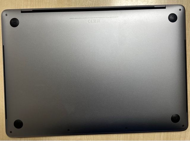 MacBook Pro 13” 2019 i5 8GB 256GB Gris Espacial