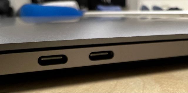 MacBook Pro 13” 2019 i5 8GB 256GB Gris Espacial