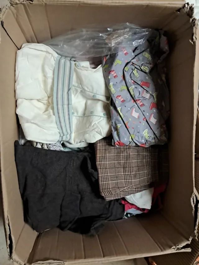 URGE finde Ropa Niña T.4-10 a. Todo primeras marca