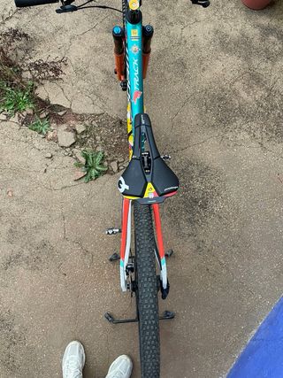 Espectacular Megamo Track Buff Talla M