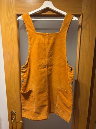 Peto de pana mujer mostaza Bershka