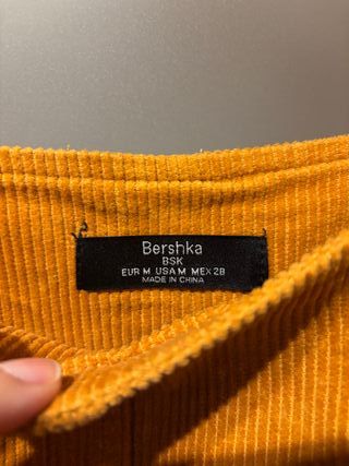 Peto de pana mujer mostaza Bershka