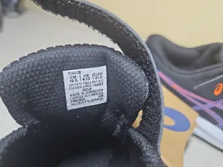 Zapatillas Asics Niño Talla 31,5 Nuevas a Estrenar