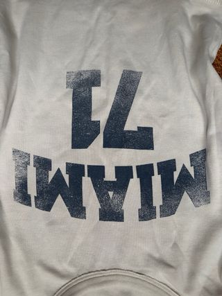 Camiseta Bershka Miami 71 Beige Manga Larga