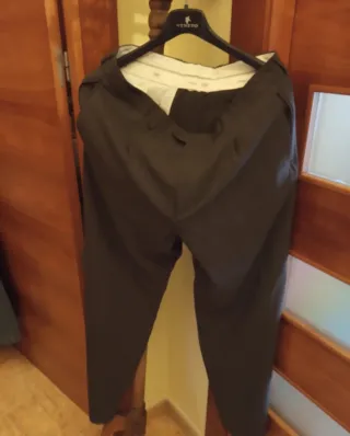 Pantalón de traje gris hombre