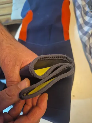 Neopreno niño Tribord 8-10 años.  Entre 2 o 3 mm