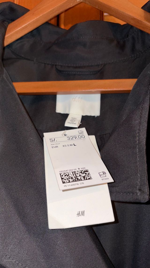 Gabardina H&M Negra Mujer