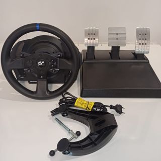 Volante Thrustmaster T300 RS GT con Pedali