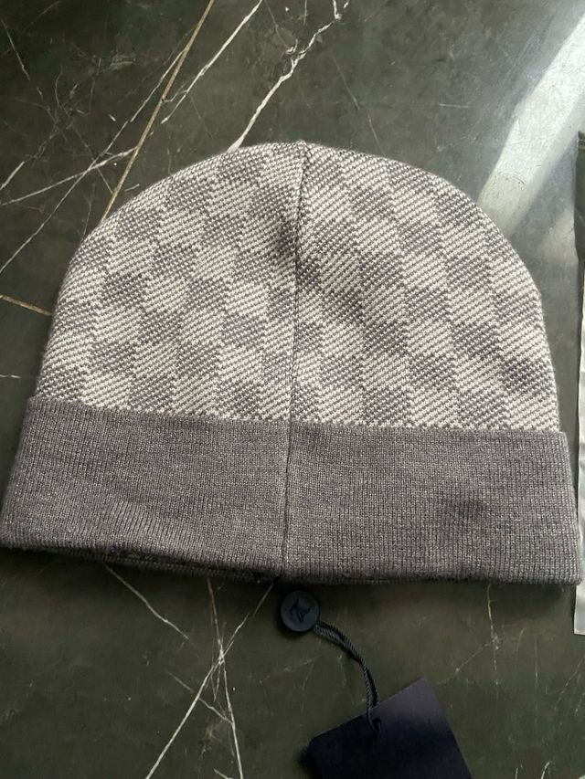 Berretta Louis Vuitton Grigia