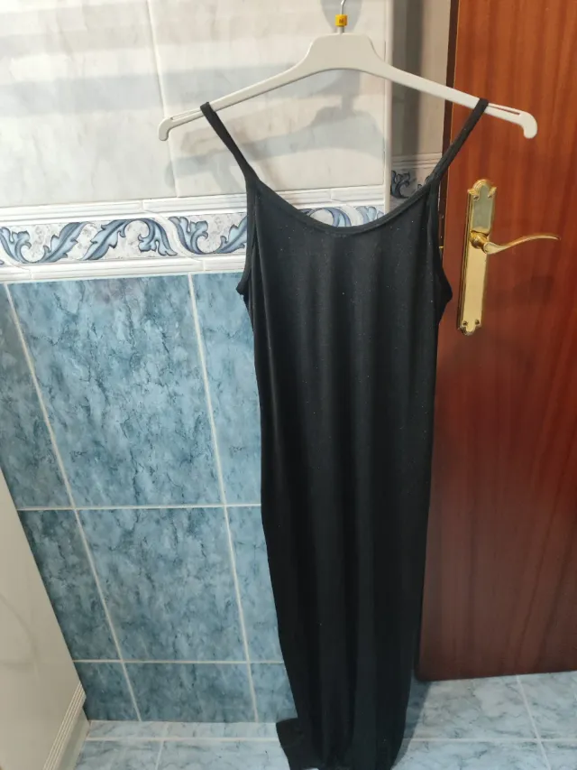 Vestido negro largo tirantes