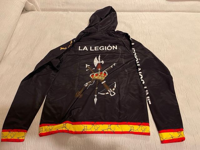 Sudadera y camiseta “los 101 de Ronda” talla M