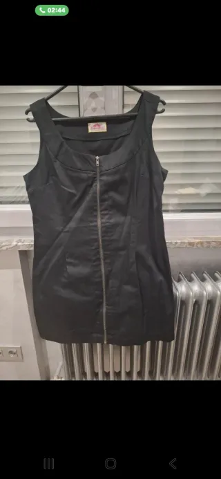 Vestido negro con cremallera elástico