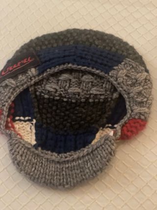 Gorra lana Gurú visera