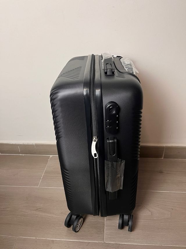 Maleta de cabina negra 55x35x20