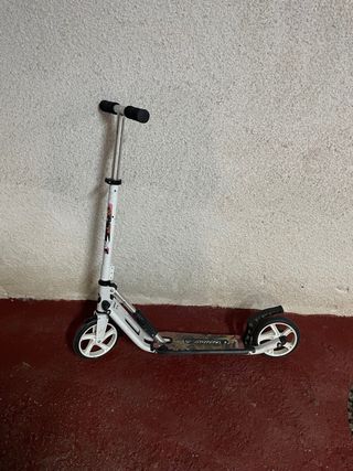 Patinete infantil Avigo blanco