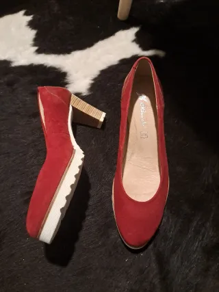 Zapatos piel ante rojo, T. 38