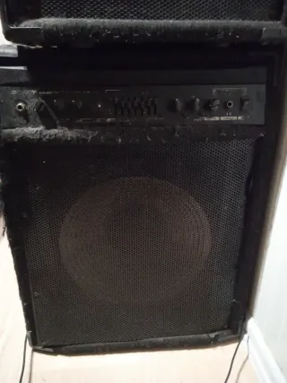 Amplificatori per basso DRIVE e Behringer