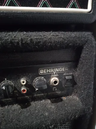 Amplificatori per basso DRIVE e Behringer