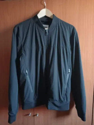 Chaqueta Bomber Zara Negra