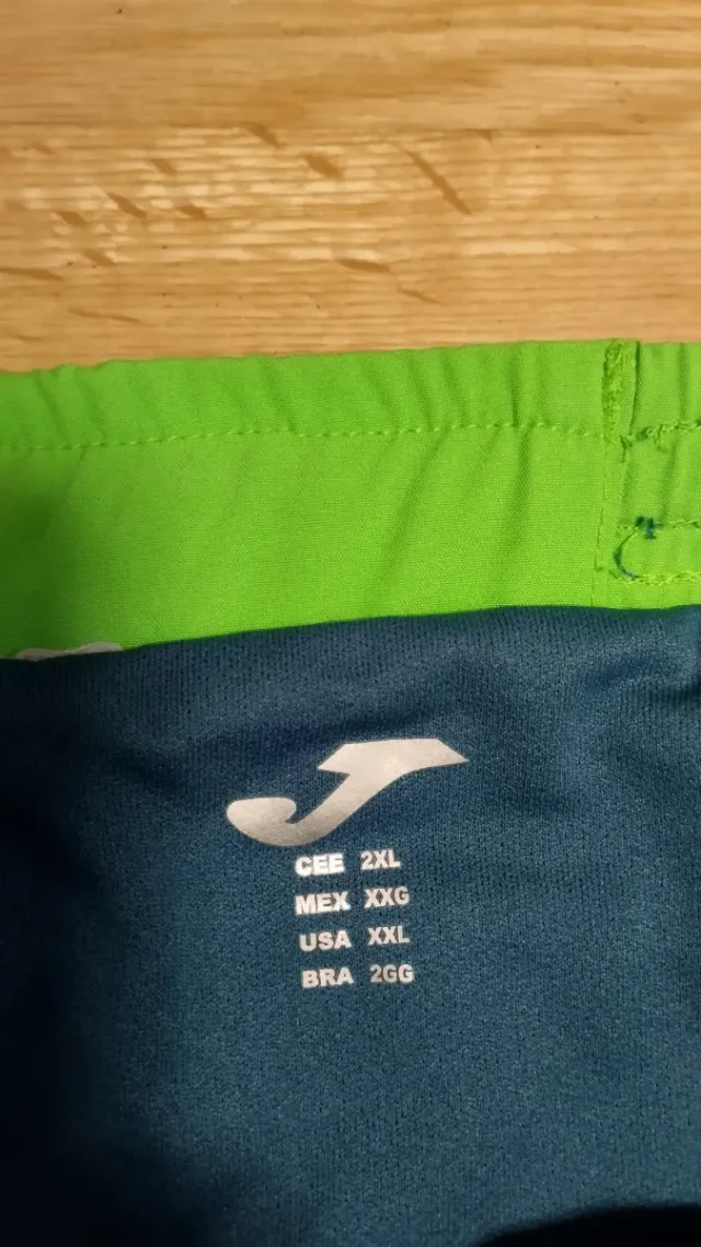 Pantalón corto deportivo Joma