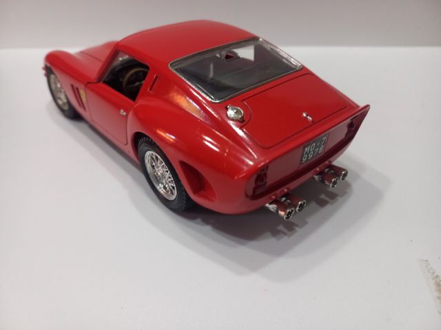 Bburago Ferrari 250 GTO 1/24