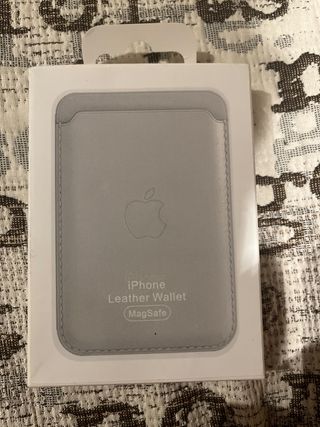 Cartera iPhone Cuero Gris MagSafe Apple