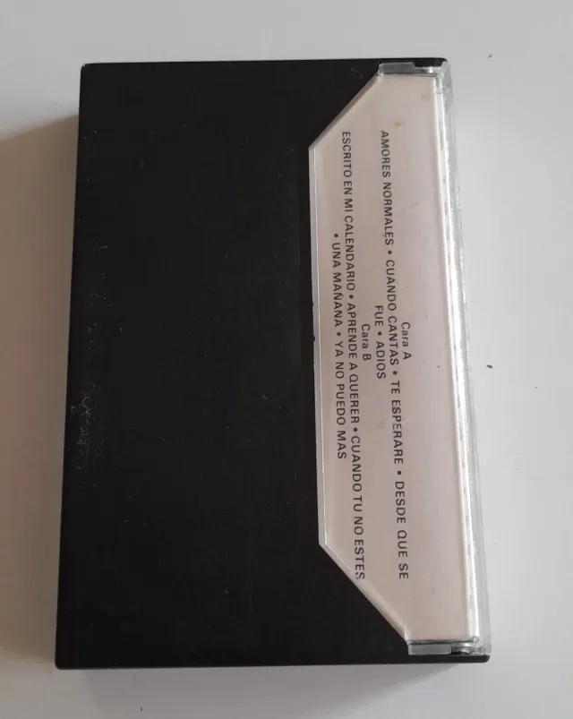 Cassetta Agustín Pantoja - Amores Normales