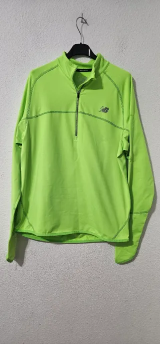 Camisa New Balance verde media cremallera