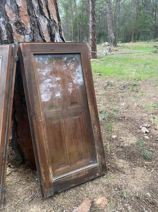 2 hojas de ventana madera con contraventanas