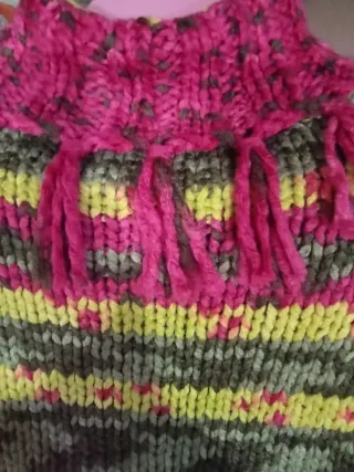 Poncho tejido rayas cuello alto