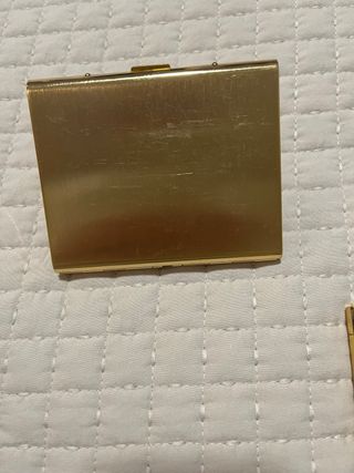 Pitillera Hudson esmaltada y mechero a juego.