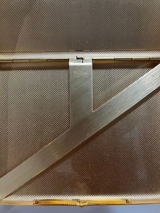 Pitillera Hudson esmaltada y mechero a juego.