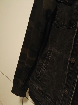 Cazadora vaquera Pull&Bear M