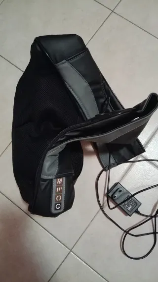 Massaggiatore cervicale con calore