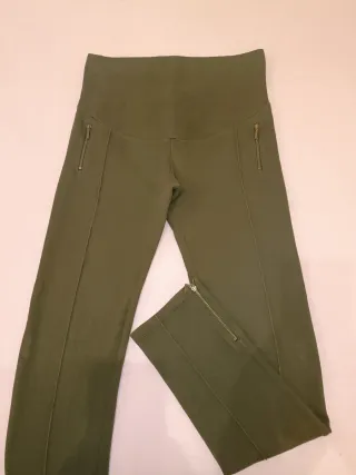 Pantalón premamá marrón con cremalleras