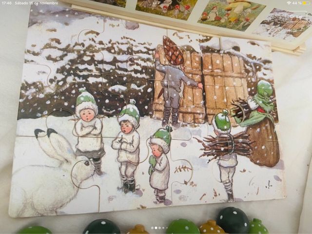Puzzle madera Elsa Beskow y adornos setas