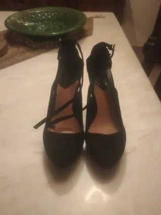 Zapatos de ante negros con plataforma