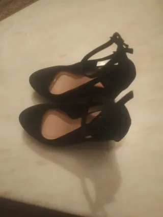 Zapatos de ante negros con plataforma