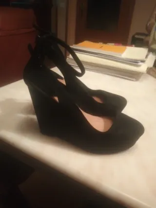 Zapatos de ante negros con plataforma