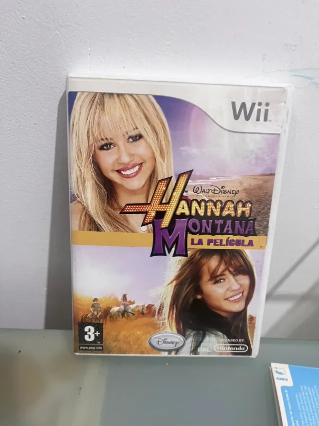 Consola Nintendo Wii + Juegos y Micrófonos