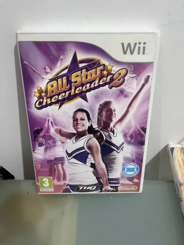 Consola Nintendo Wii + Juegos y Micrófonos